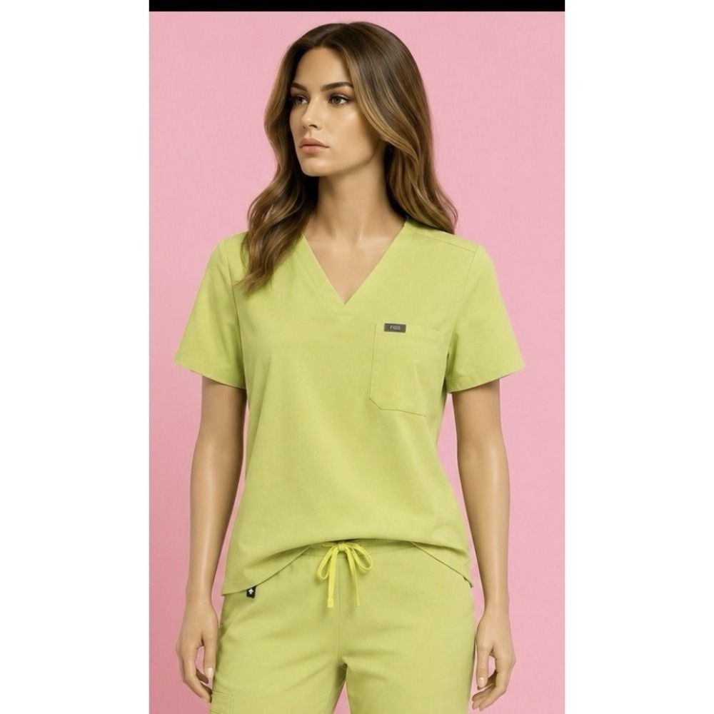 FIGS Women's Catrina One Pocket Scrub Top Size Medium NEW Lime Limeade Green